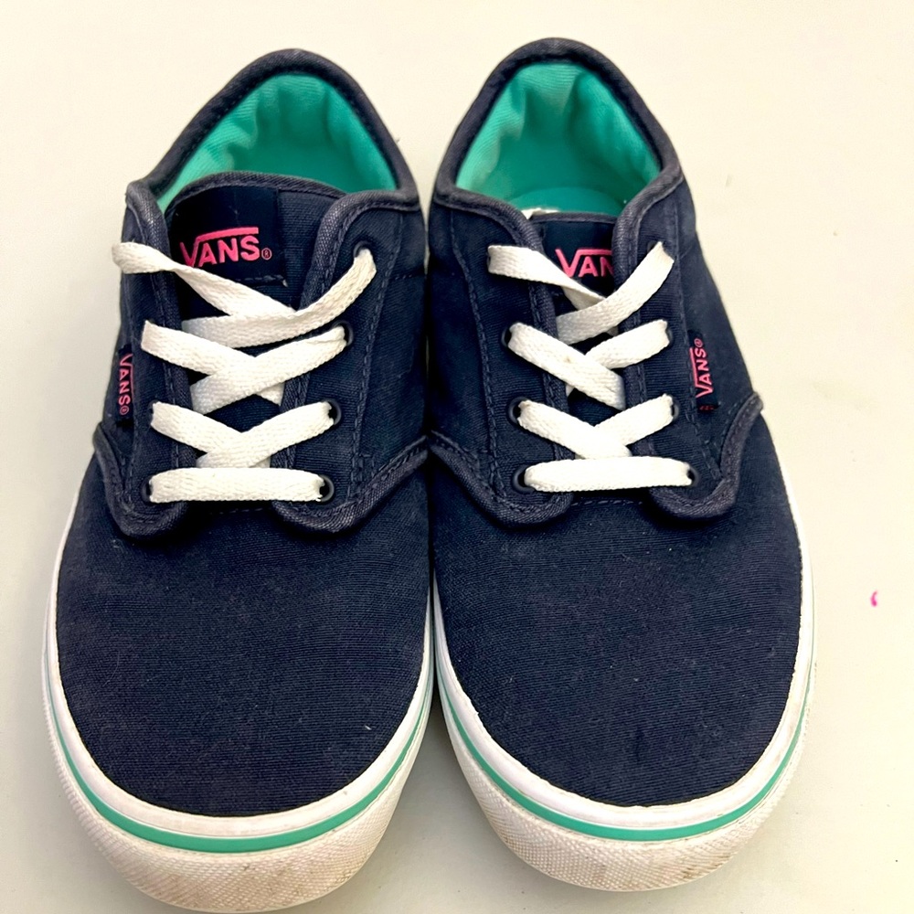 VANS-Missy Size 5 Vans Atwood Low Canvas